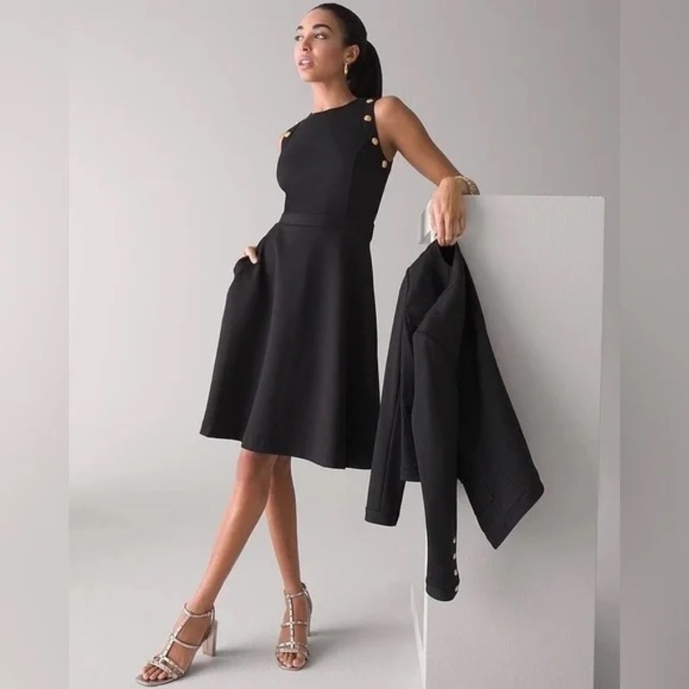 White House Black Market
Luxe Stretch Button Detail Fit & Flare Dress